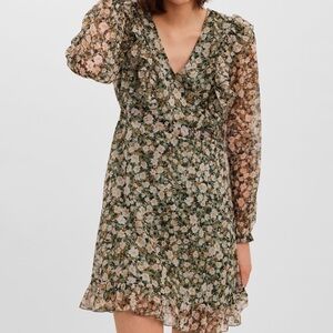 Floral Chiffon Dress - Vero Moda
